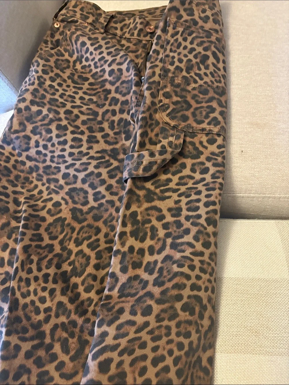 GAP Women’s Straight Leg Leopard Print Jeans - Brown/Black - Picture 3 of 4